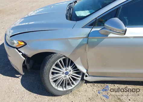2015 Ford Fusion Se z USA, uszkodzony, nr VIN 3FA6P0HD3FR181669